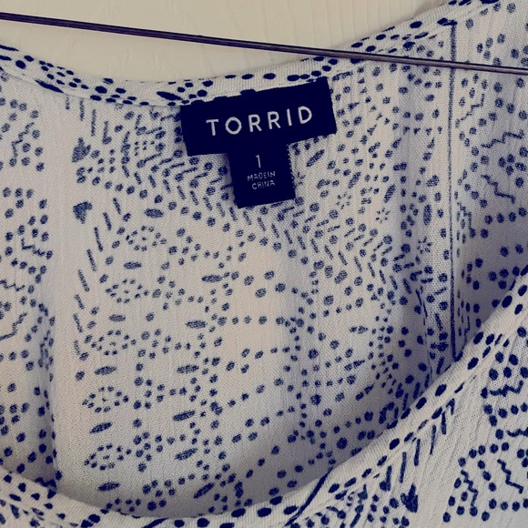 Torrid cold shoulder peasant top - Picture 6 of 6